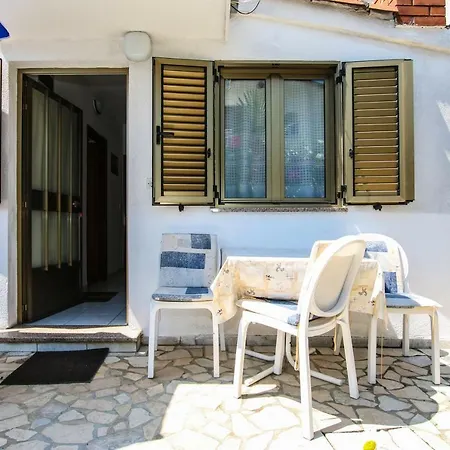 Διαμέρισμα Kris Πόρετς
